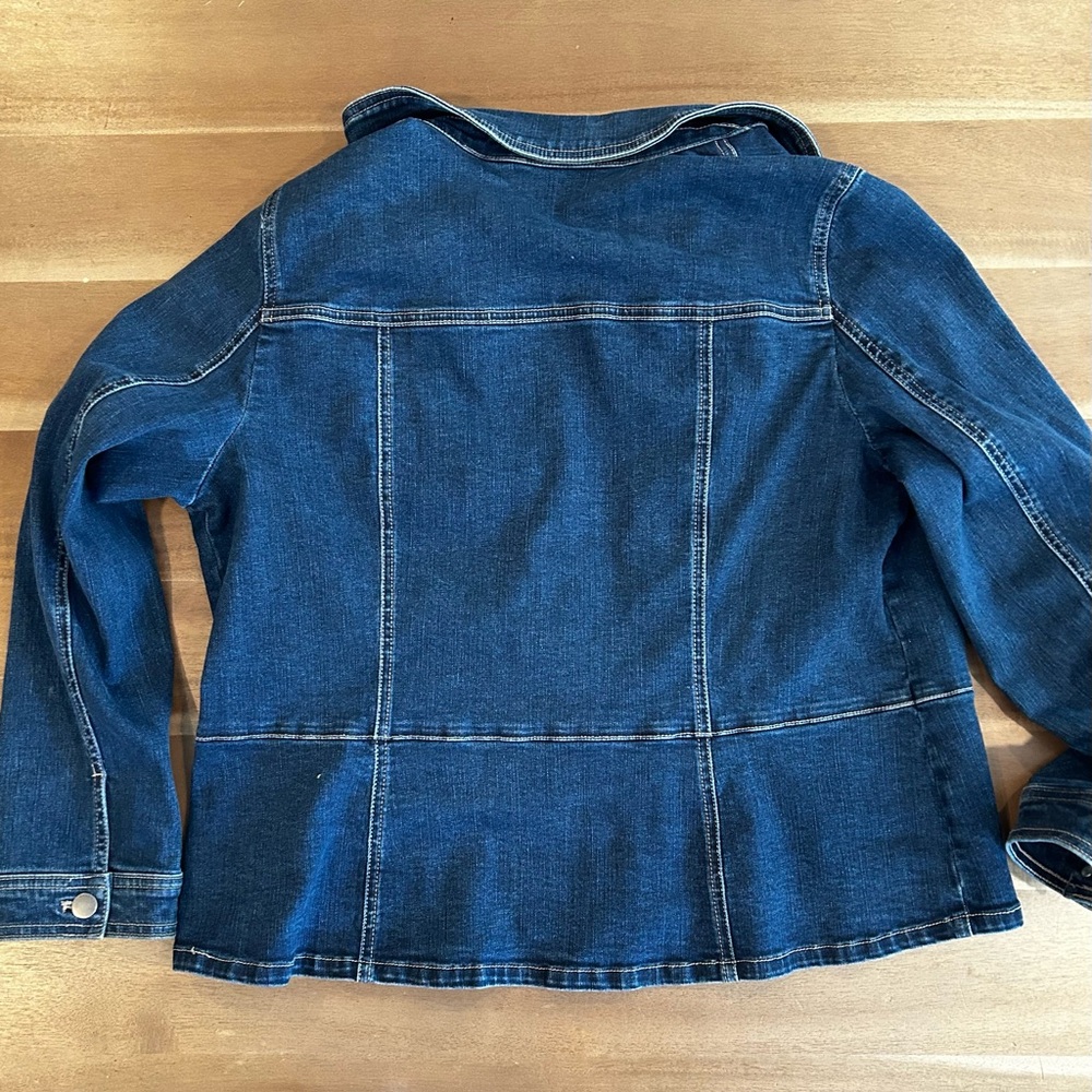 Like New Chico’s Denim Jacket - Picture 3 of 3